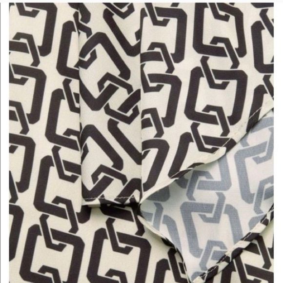 Milly Holly Bell-Sleeve Chain-Print Twill Top 12 - Picture 6 of 8